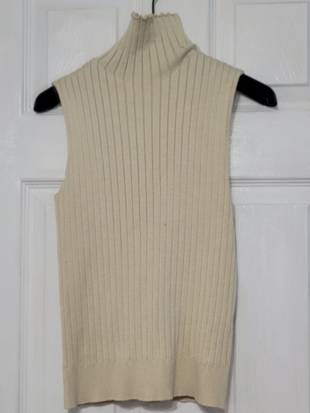 Katch Me Ribbed Sleeveless Mock Neck Tank in Cream